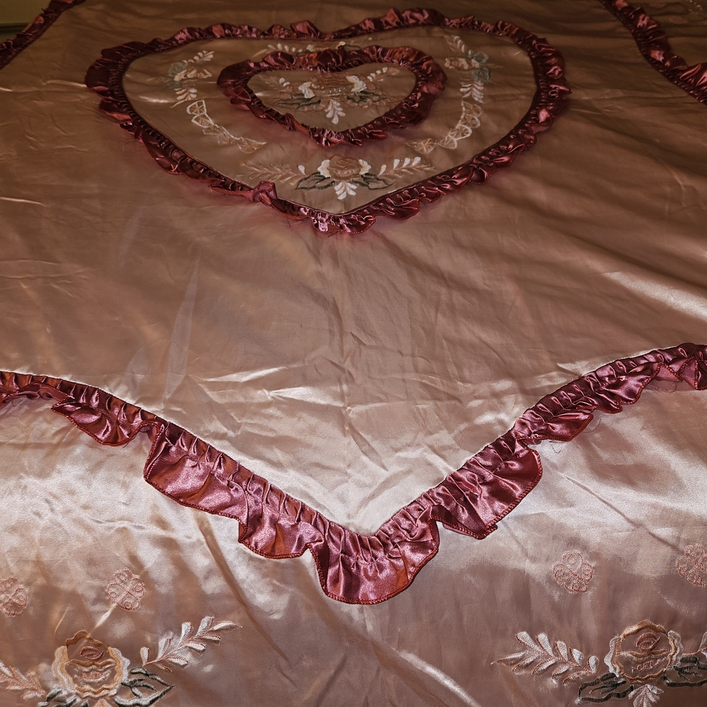Heart Embroidered Satin Duvet Bedspread - Picture 6 of 9